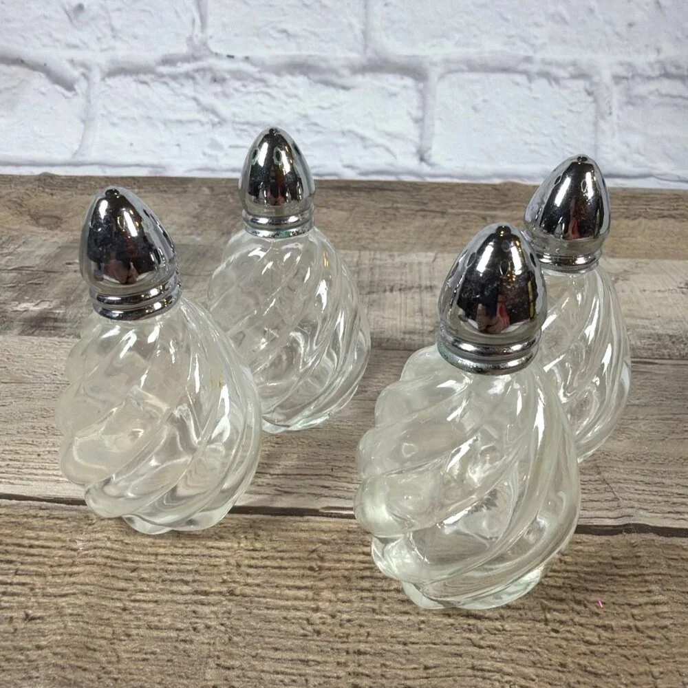 Set Of 4 Clear Glass I Rice Swirl Salt Pepper Mini Shakers Japan 1950s Vintage - Picture 12 of 13